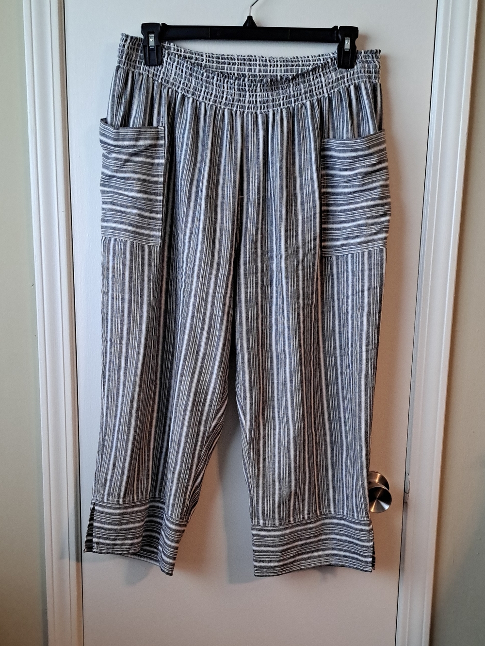 Westbound Striped Wide-Leg Cropped Pants in Black & White